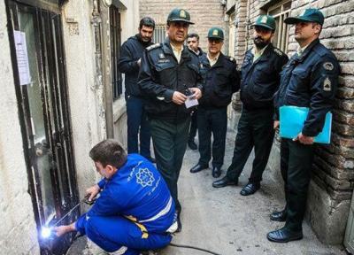 برخورد با خانه های مجردی ، جمع آوری پاتوق ها