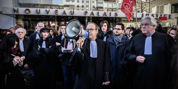 پیوستن پرستاران، معلمان و وکلا به صف اعتصاب کنندگان فرانسوی