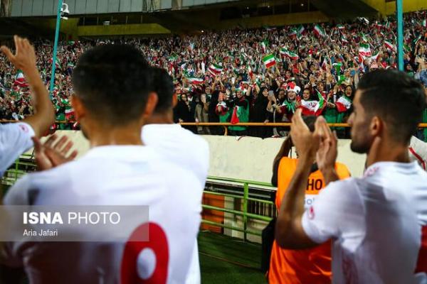 تیم ملی فوتبال با تماشاگران از عراق و بحرین پذیرایی می&zwnjکند؟