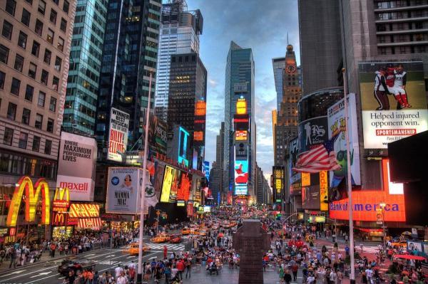 آشنایی با میدان تایمز نیویورک آمریکا (Times Square)