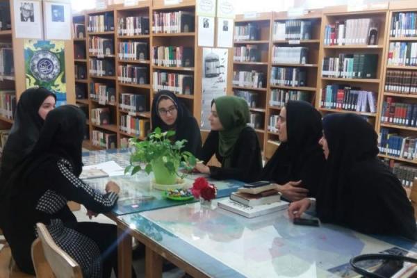 برگزاری 8 محفل ادبی در کتابخانه های عمومی زنجان