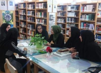برگزاری 8 محفل ادبی در کتابخانه های عمومی زنجان