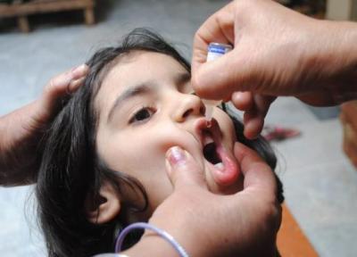 پول ظرف و لیبل واکسن ها هم درنمی آید ، واکسن فلج اطفال را با ضرر فراوری می کنیم